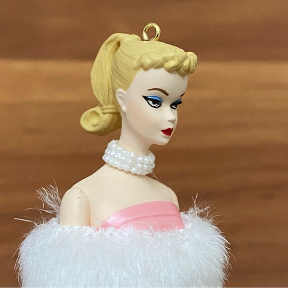 Vintage 1996 Hallmark Keepsake Enchanted Evening Barbie Christmas Tree Ornament - Picture 7 of 13